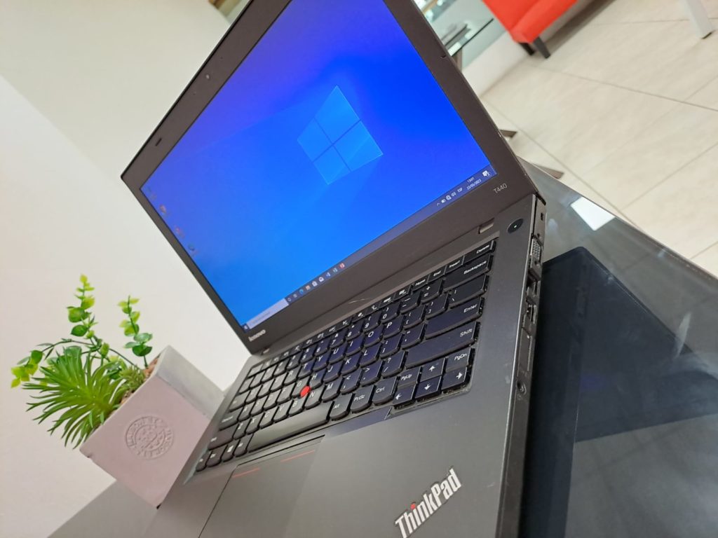 Lenovo ThinkPad T460 Reconditionné - I5-6300U, 16 Go RAM, SSD 256 Go, Windows 10 Pro - Ordinateur Pro