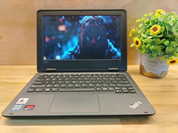 Lenovo Yoga 11e Touch | Core i3 | 8GB RAM | 256GB SSD | 11.6"