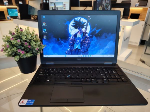 Dell 5590 | Core i5 |16GB RAM | 240GB SSD | 15.6"